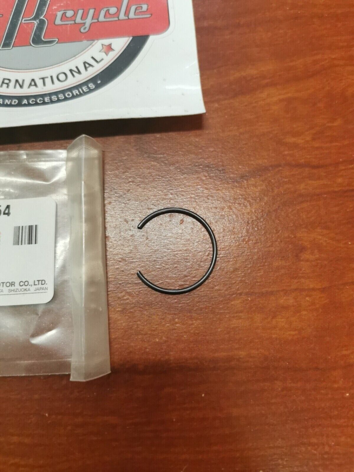 NOS Yamaha YFM70 YXM700 YXC70 XV19 XVS13 YFM550 CIRCLIP 93450-24154-00 Y81