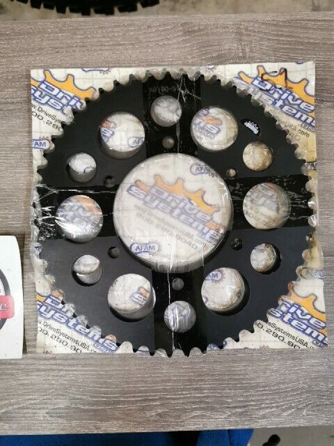 NOS DRIVE SYSTEMS YZF600 1998 - 2006 REAR SPROCKET 49T 13814D51 J59