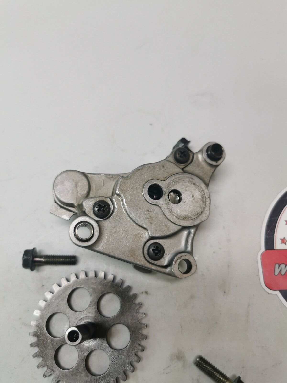 Honda XR350R 1983 oil pump