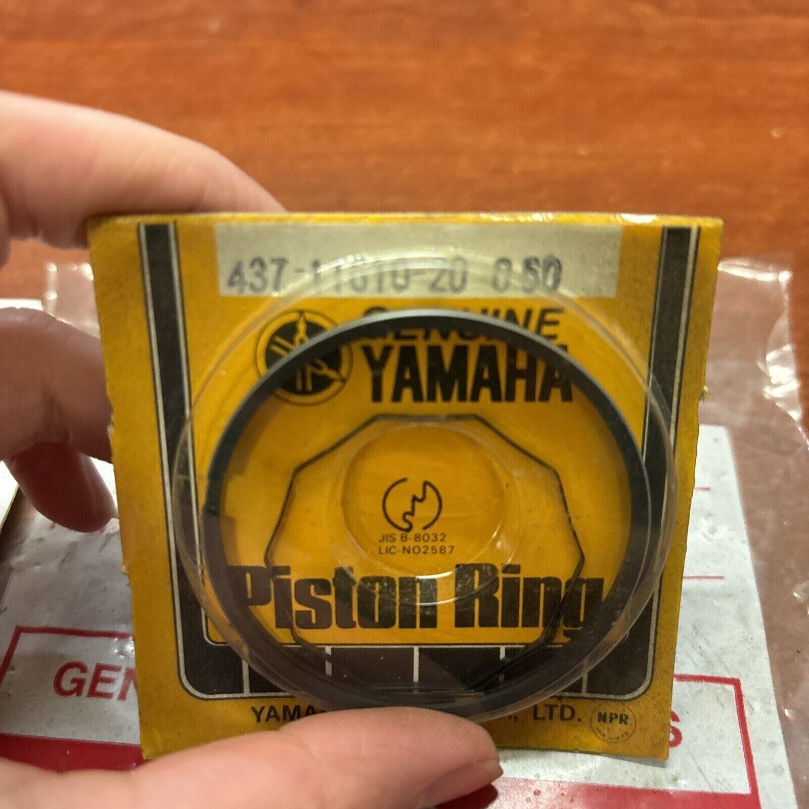 NOS Yamaha 1974 1975 DT100 PISTON RING O/S 0.50 437-11610-20-00 Y174