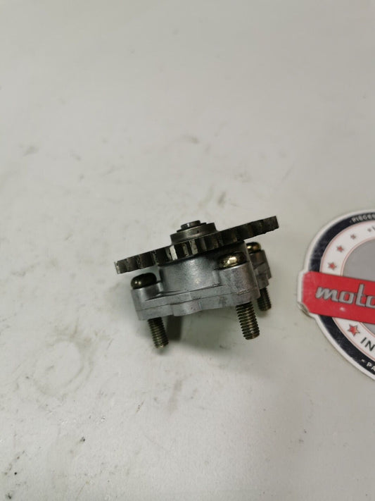 Suzuki DR200 1987 oil pump gear 16400-42A01