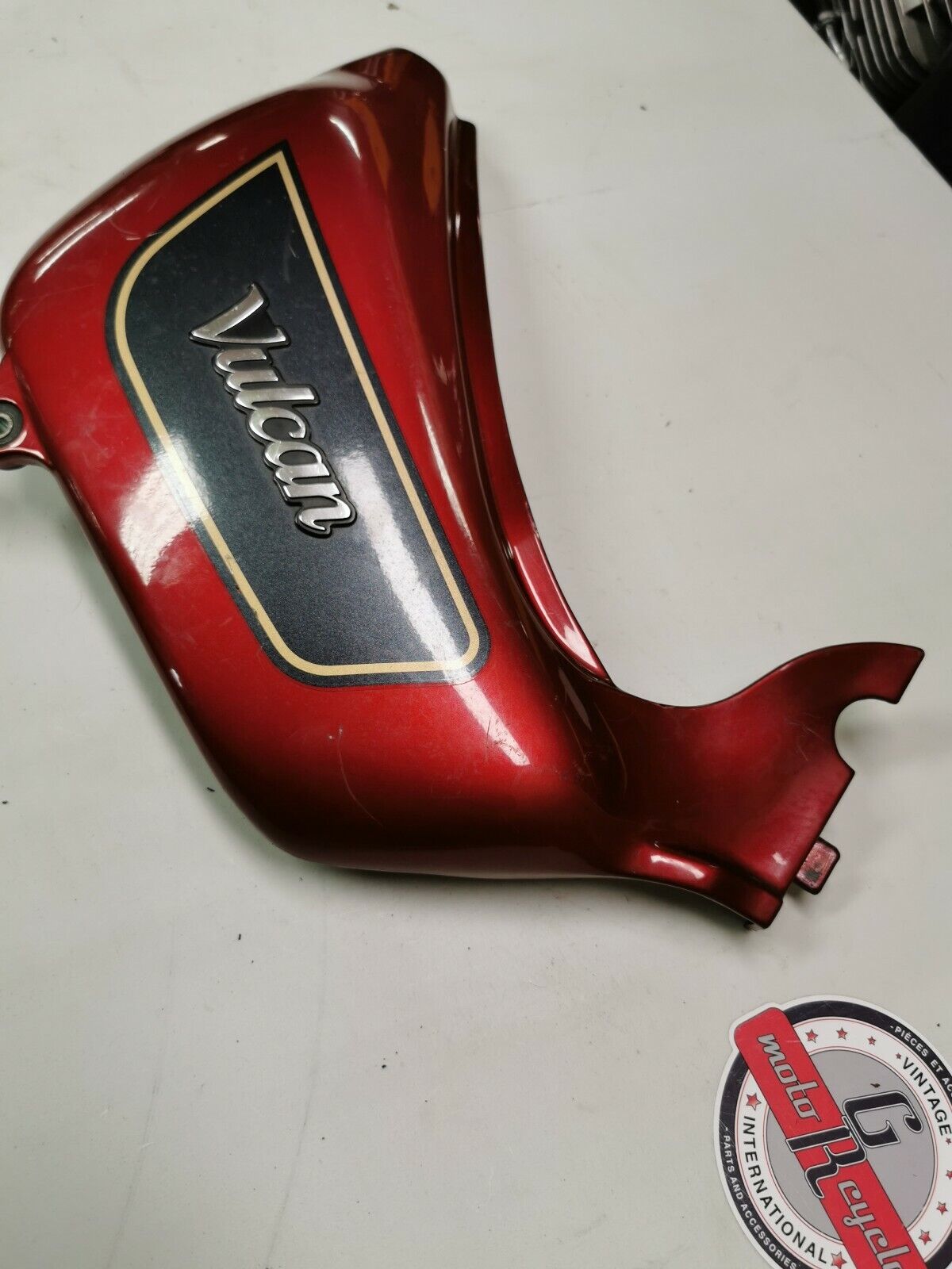 Kawasaki Vulcan 500 EN500 1995 right side cover panel