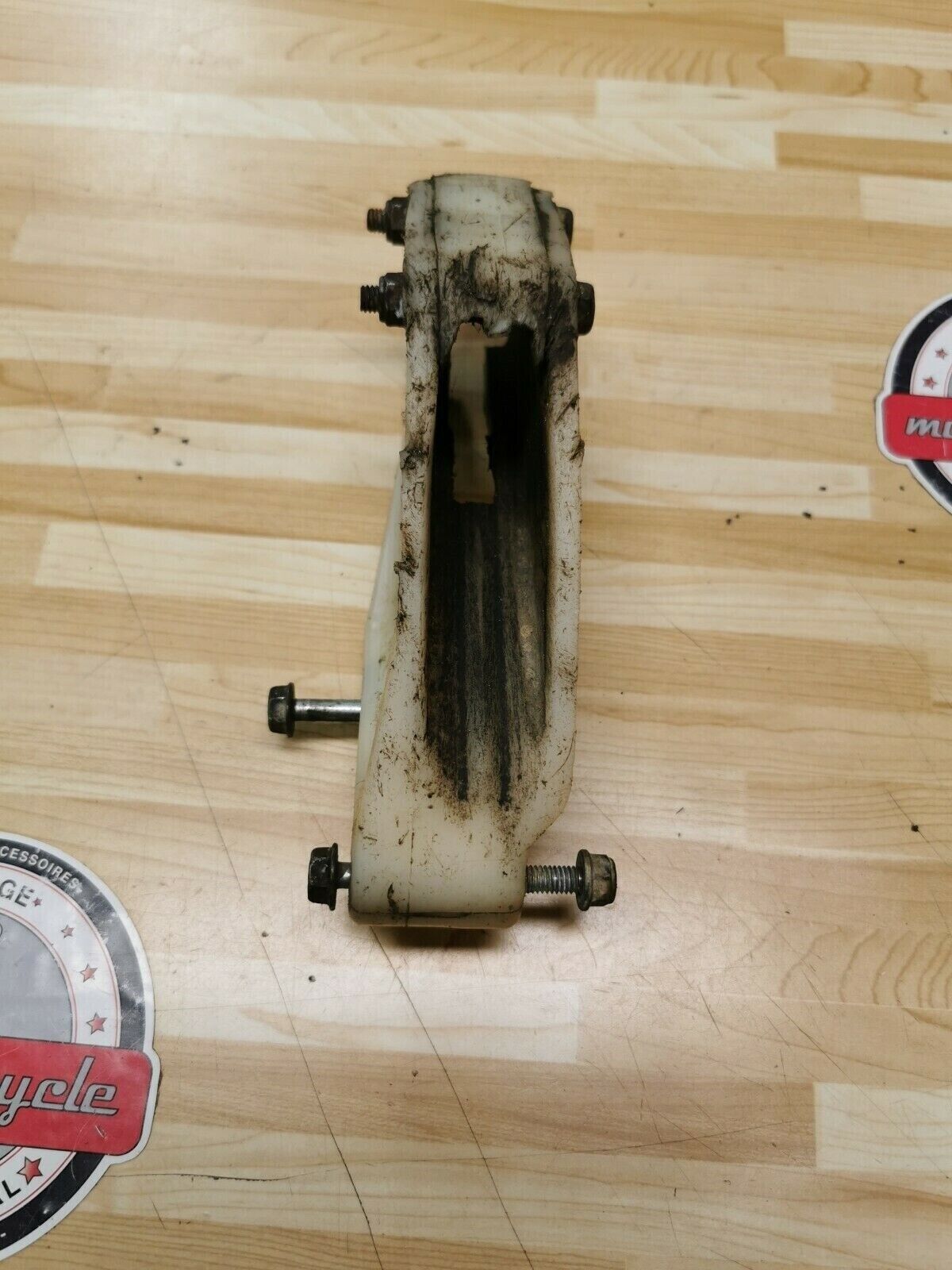 Suzuki RM125 1986 drive chain guide guard slider RM250
