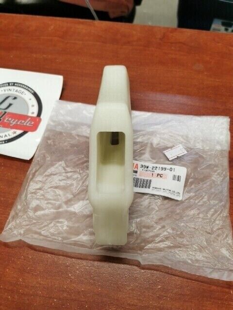 NEW NOS Yamaha IT200 TT225 YZ125 YZ250 YZ490 CHAIN SUPPORT 39W-22199-01-00 Y107
