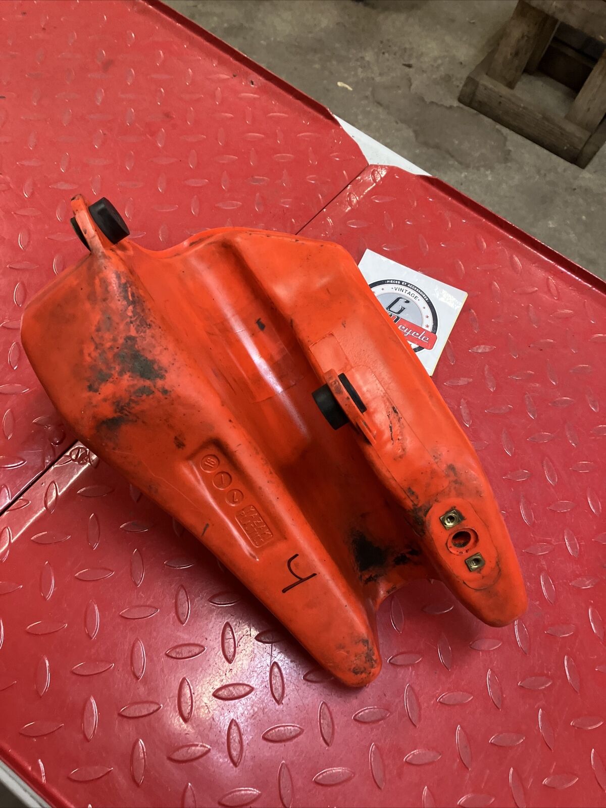 Honda CR80R 1984 fuel tank gas petrol reservoir 1983 4