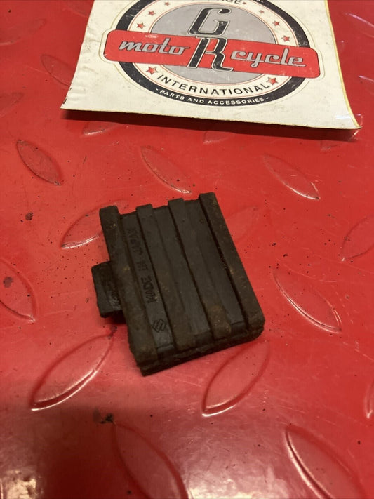 Suzuki RV90 1975 oil tank cushion rubber damper