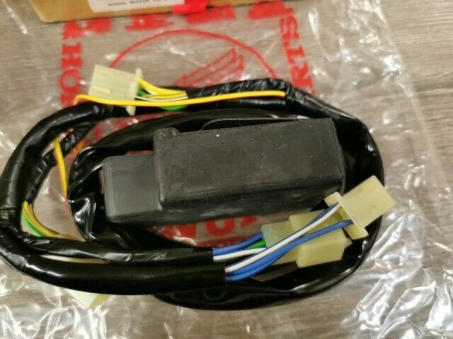 NOS HONDA VT700 VT750 NV750 NV700 ASSY SPARK UNIT 2 30411-ME9-305 H89