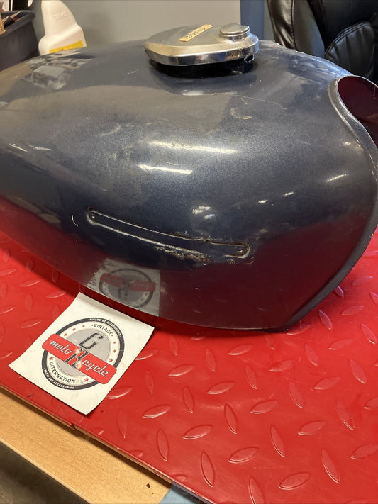Kawasaki KZ650 1978 Fuel tank gas petrol reservoir 1977 1979 2 NO PETCOCK