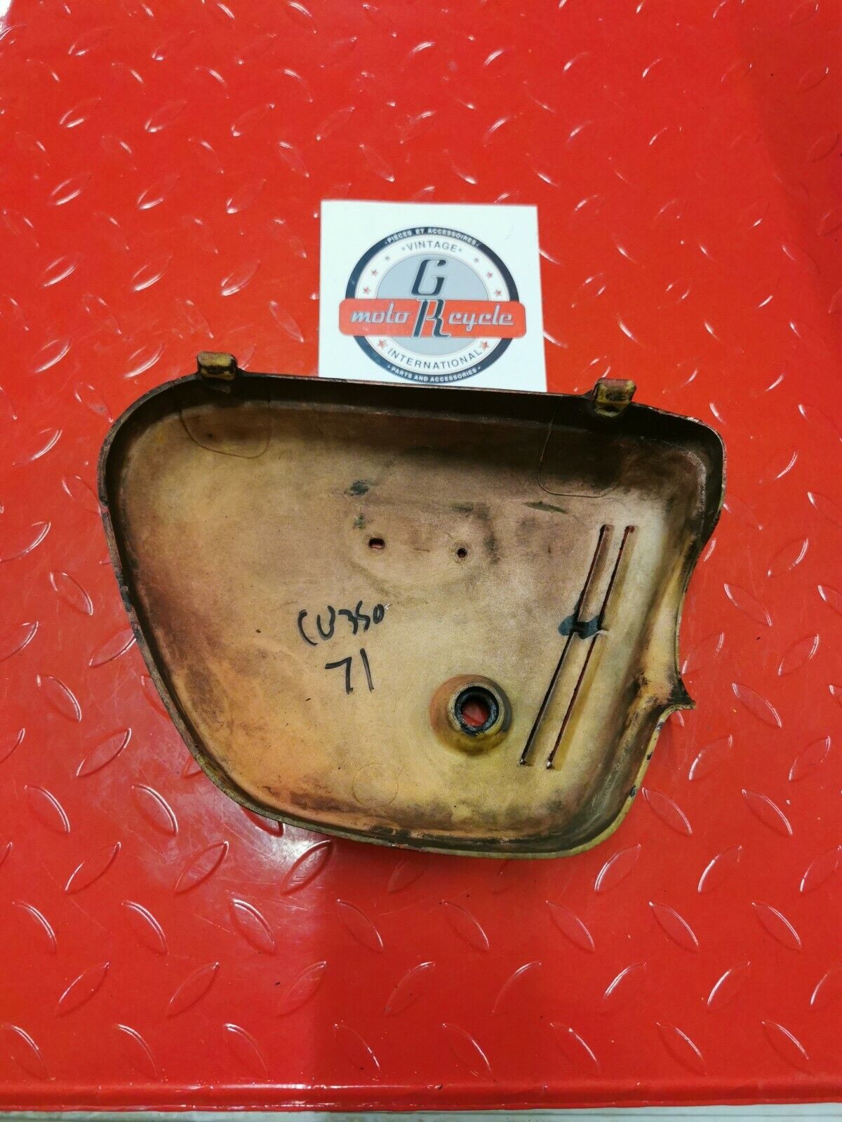 Honda CB350K3 CB350 1971 left side cover panel fairing 2