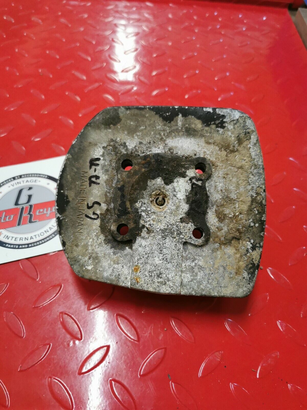 Kawasaki G5 1972 1973 cylinder head jug barrel cover T