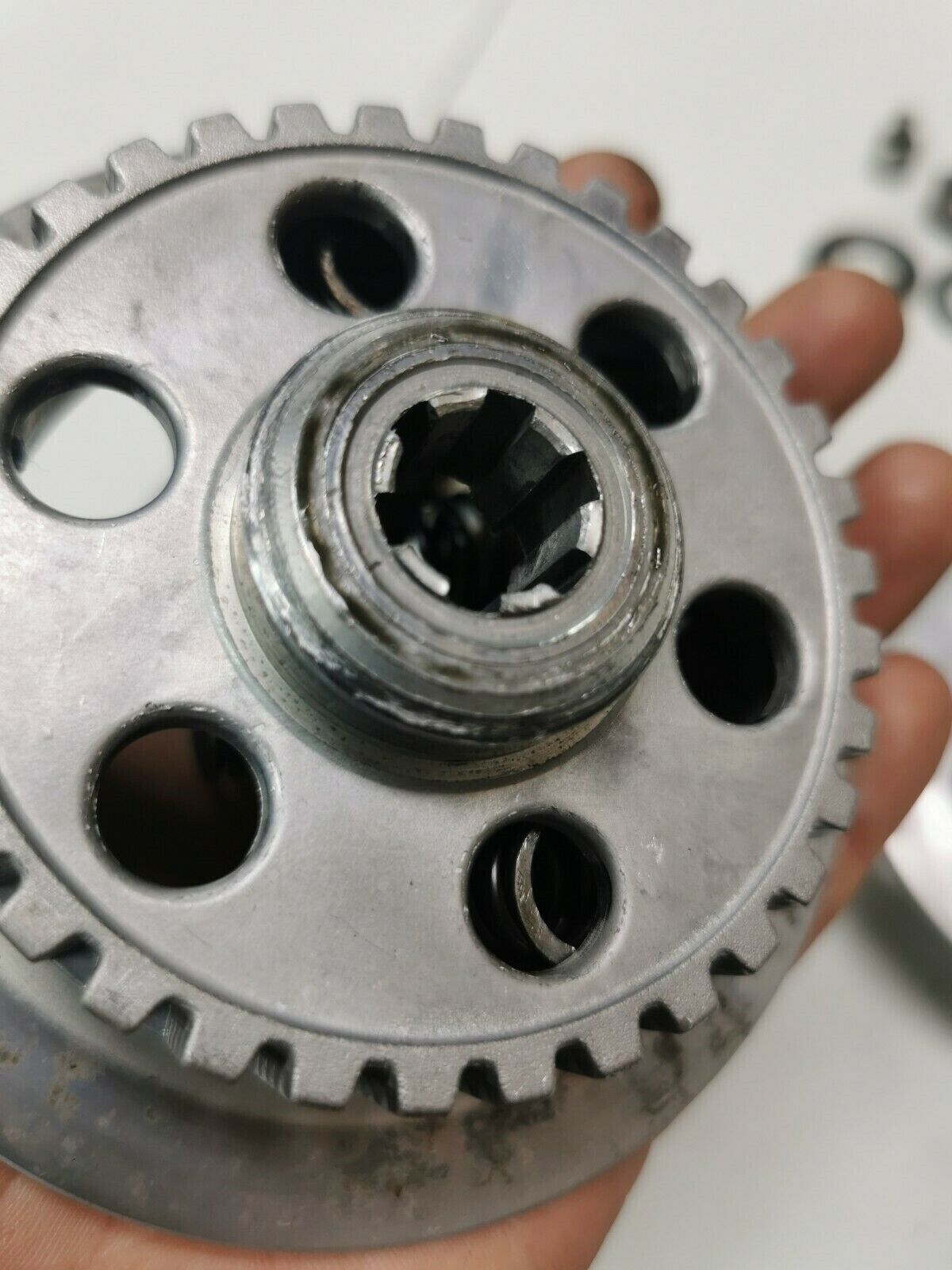 Kawasaki KX125 1980 complete clutch basket hub pressure plate 13081-1060