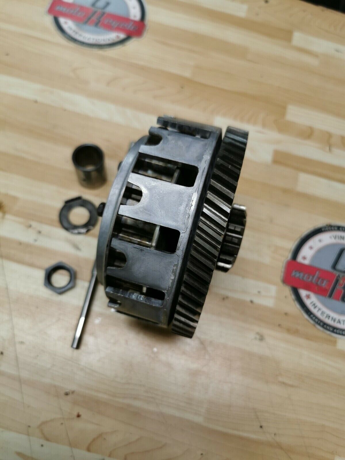 Suzuki DR100 1985 complete clutch basket hub pressure plate 21200-05863