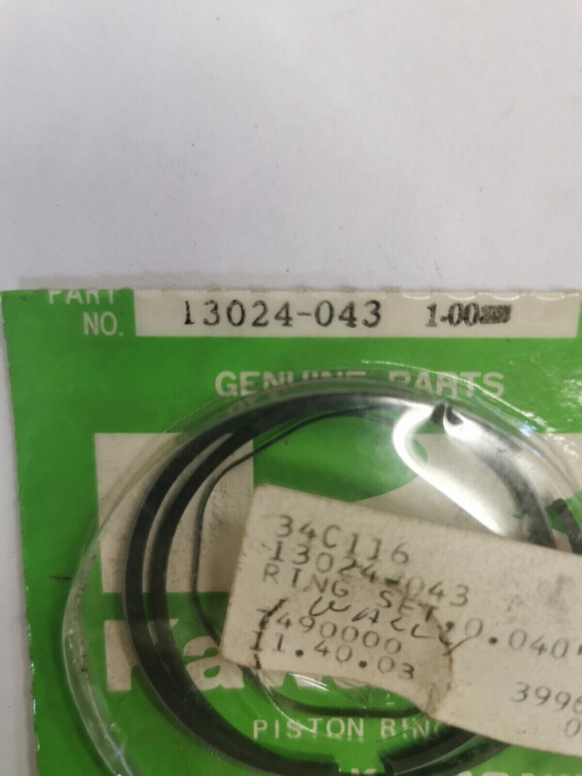 NOS KAWASAKI RING SET 13024-043 K32