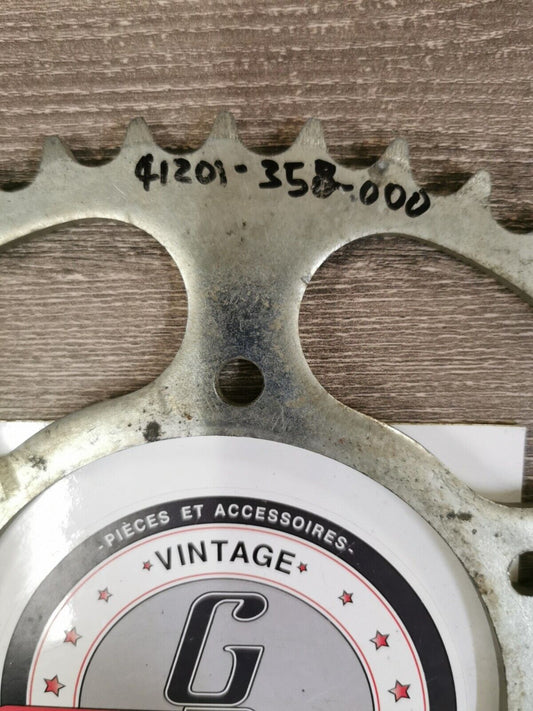 NOS HONDA MT250 1976 SPROCKET FINAL DRIVEN 44T 41201-358-000 H60