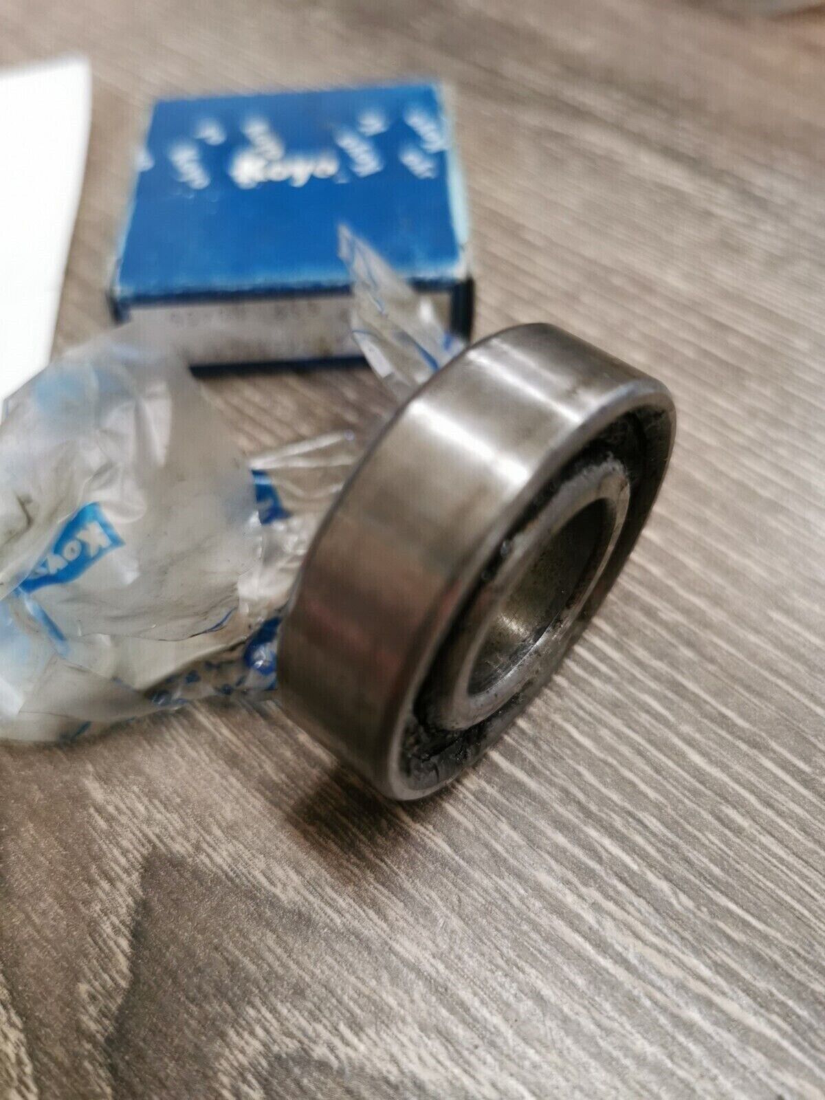 NOS KOYO BEARING 6004-2RS J26