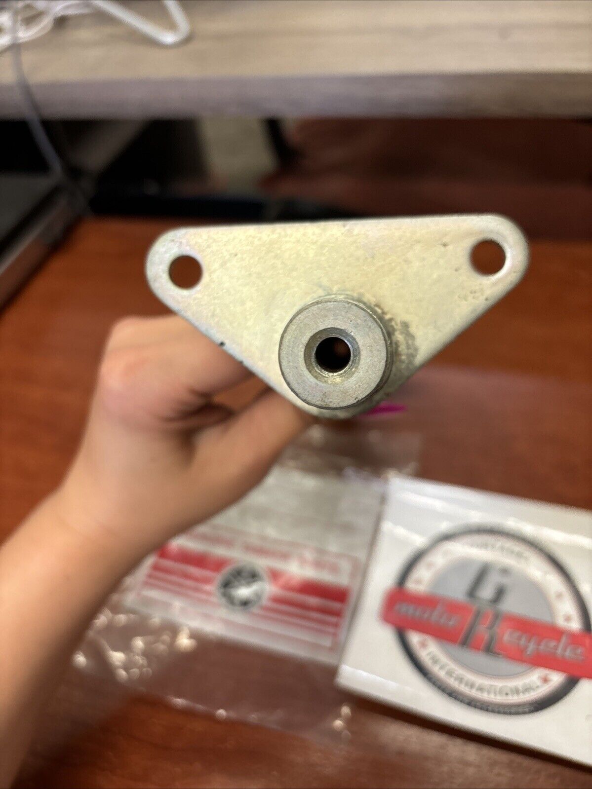 NOS Yamaha 1974 GP338F GP433F BRACKET 865-47417-00-00 Y183