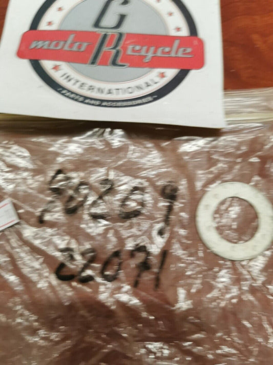 NOS Yamaha TZ125 YZ125 RT100 RT180 CS340 ET410 WASHER 90209-22071-00 Y100