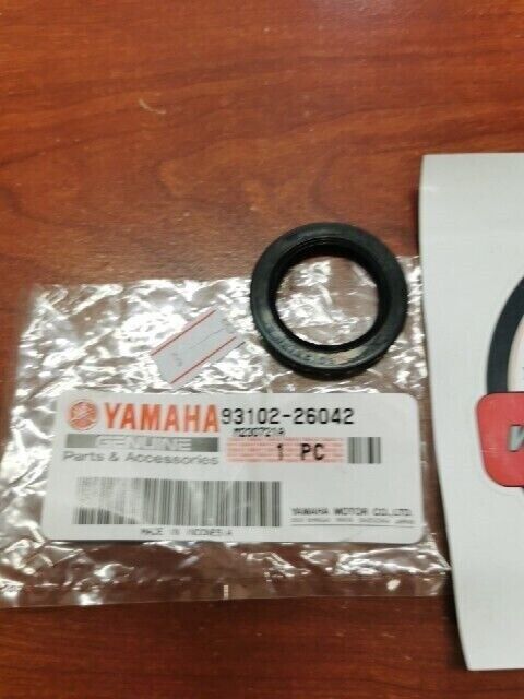 NOS Yamaha TZ125 YG5 AT1 DT100 DT125 DT175 HT1 YZ85 OIL SEAL 93102-26042-00 Y102