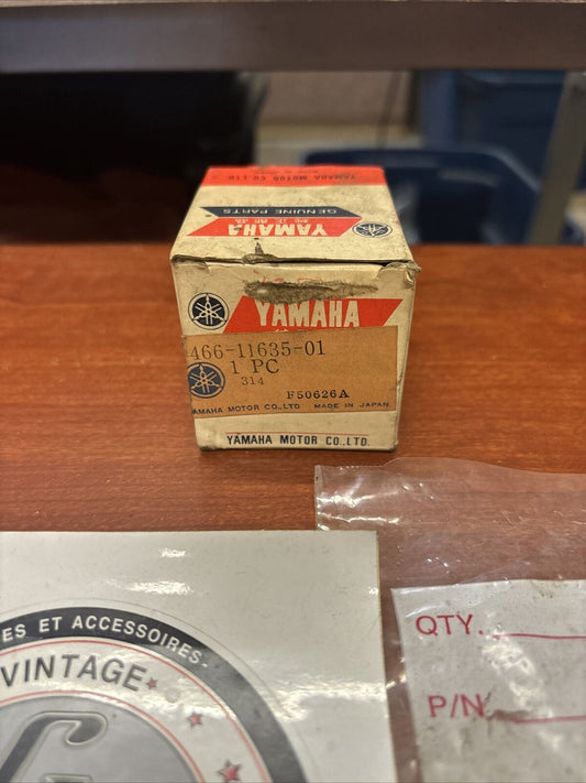 NOS Yamaha 1975 1976 RD125 PISTON O/S 0.25 466-11635-01-00 Y175