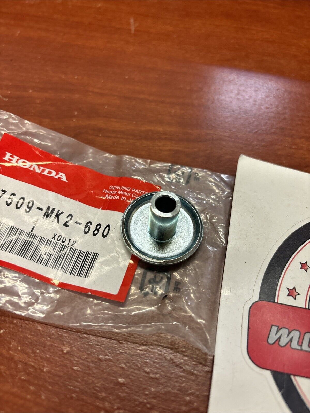 NOS Honda TRX450 XR250R XR400R XR600R TANK SETTING COLLAR 17509-MK2-680 H144