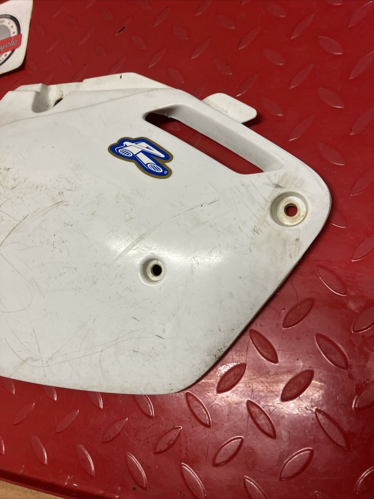 Honda CR250R 1990 1991 Side cover panel CR125R 1991 1992 CR500R 91 - 2001
