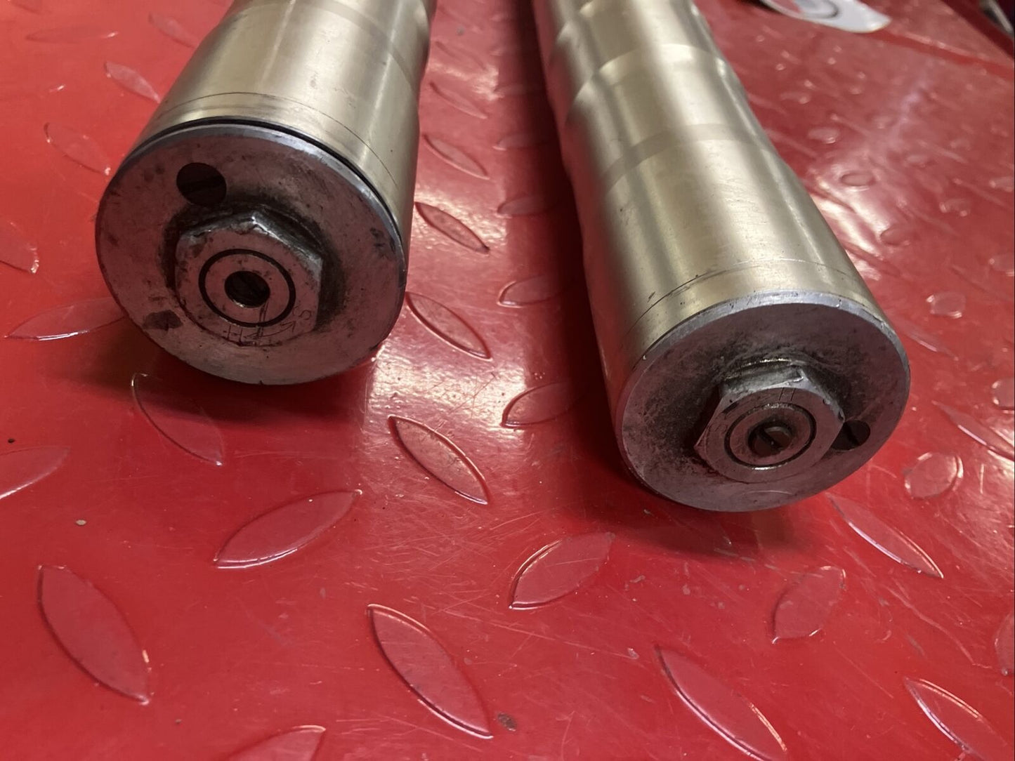 Suzuki RM250 1992 left right front forks 51103-28C71 51104-28C71