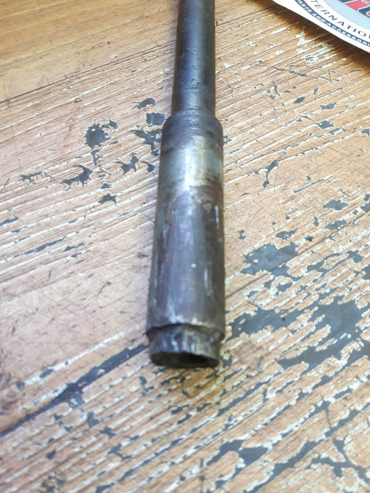 Honda XL250R 1984 front wheel axle bolt XR200R 1981 - 1987 44301-KB7-910 ..