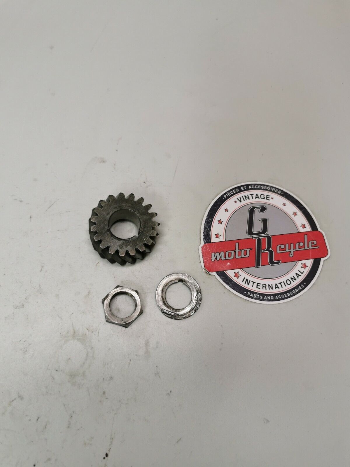 Suzuki DR200 1987 primary drive gear SP200