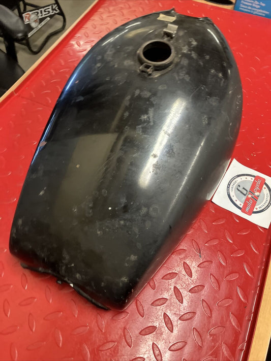 Kawasaki Z1 1975 Fuel tank gas petrol reservoir