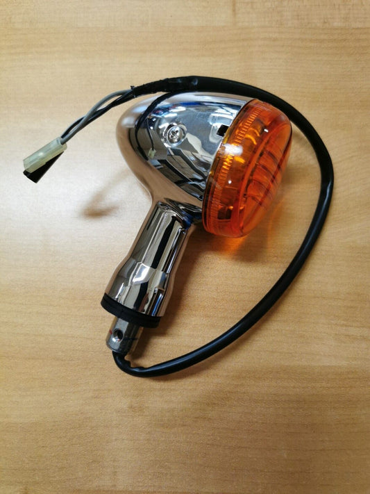 NOS SUZUKI S40 VS1400 S83 LS650 C90 VL1500   TURN SIGNAL FRONT  35601-38AD0 S9