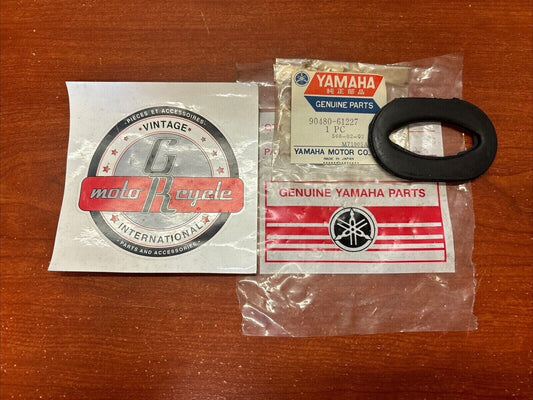 NOS Yamaha 1978 - 1981 ET250 GROMMET 90480-61227-00 Y180