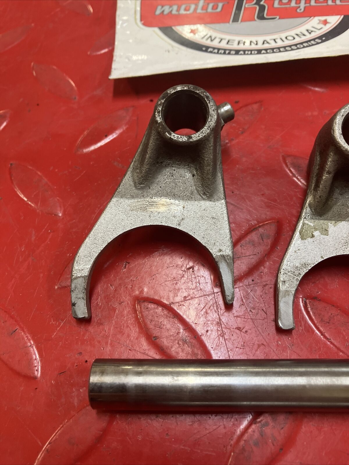 Suzuki RM125 1999 transmission gearshift gear shift forks