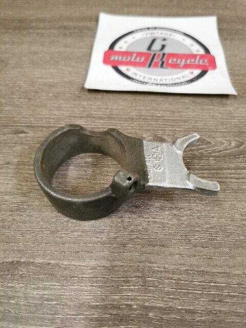 NOS SUZUKI T20 TC250 1965 - 1969 LOW SPEED GEAR SHIFTING FORK 25211-11000 S51
