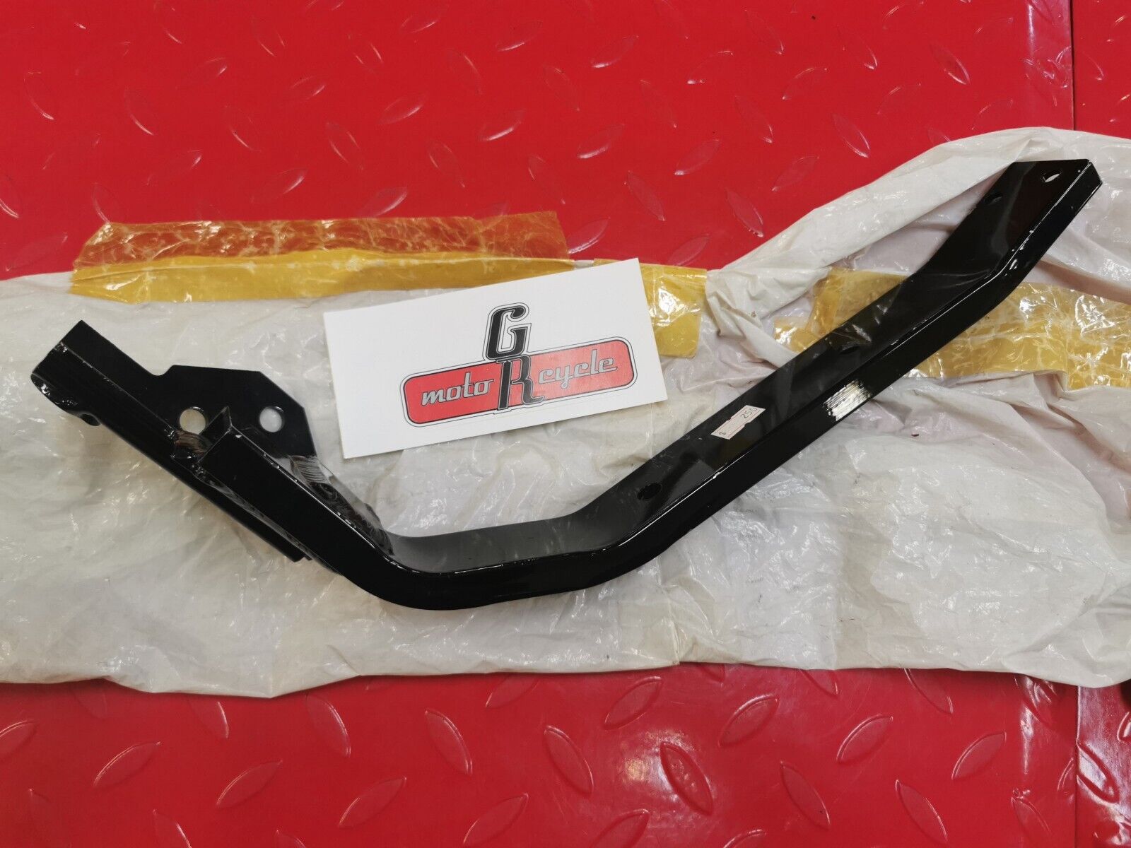 NOS Yamaha 1987 V-MAX VMX540 1983 - 1987 SRX440 1981 BRAKET 8M6-2194Y-00 Y15