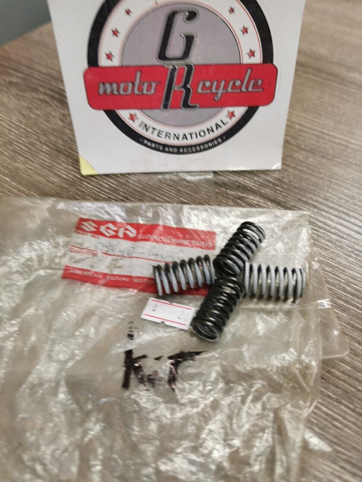NOS SUZUKI CLUTCH SPRING QTY4 09440-14039 S11