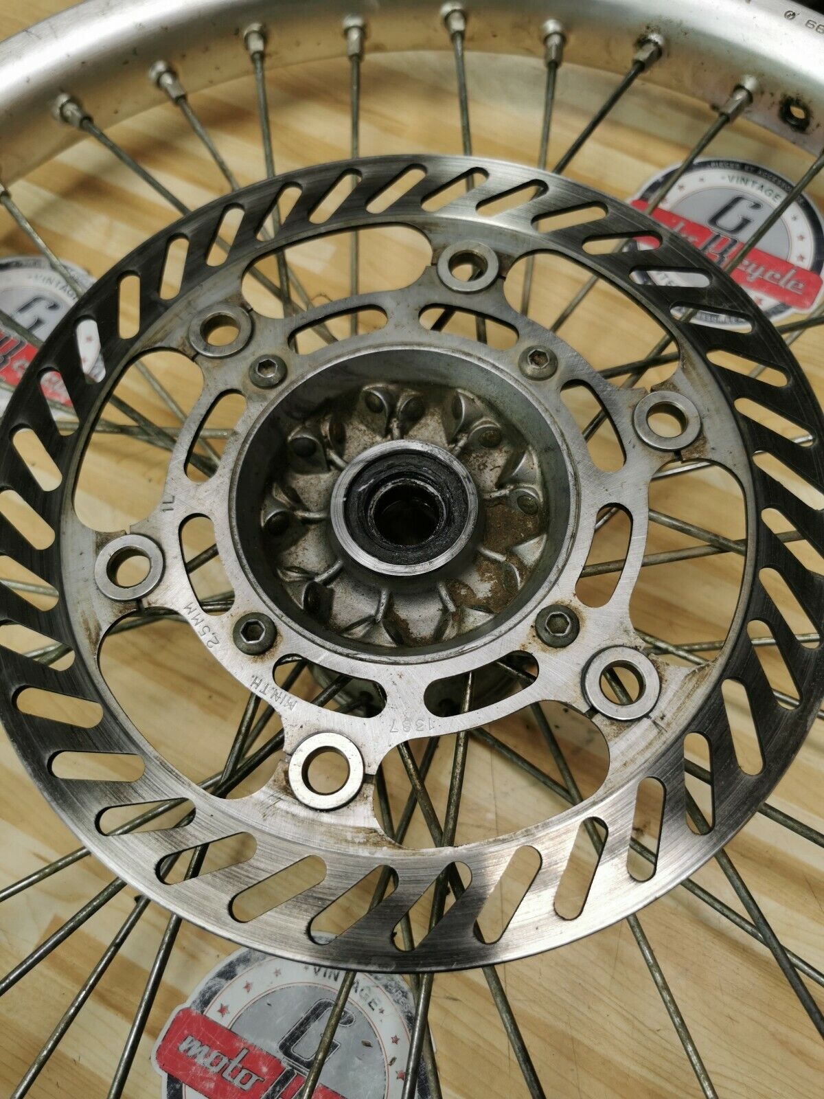 Kawasaki KX125 2002 front wheel hub rim 2001 41090-1142