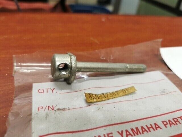 NOS Yamaha GP246 GP292 SM292 GS300 SCREW 853-47367-01-00 SUB 90149-08021-00 Y131