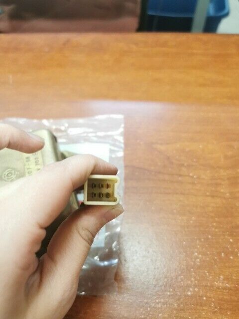 NOS Yamaha 1972 CS5 1974 - 1976 RD200 VOLTAGE REGULATOR 337-81910-10-00 Y164