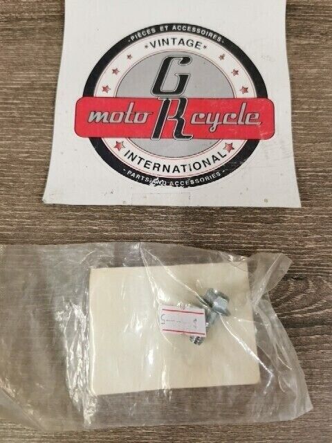NOS HONDA C100CM C50BN 1988 -2008 BOLT FLANG 6MM 90111-147-000 H105