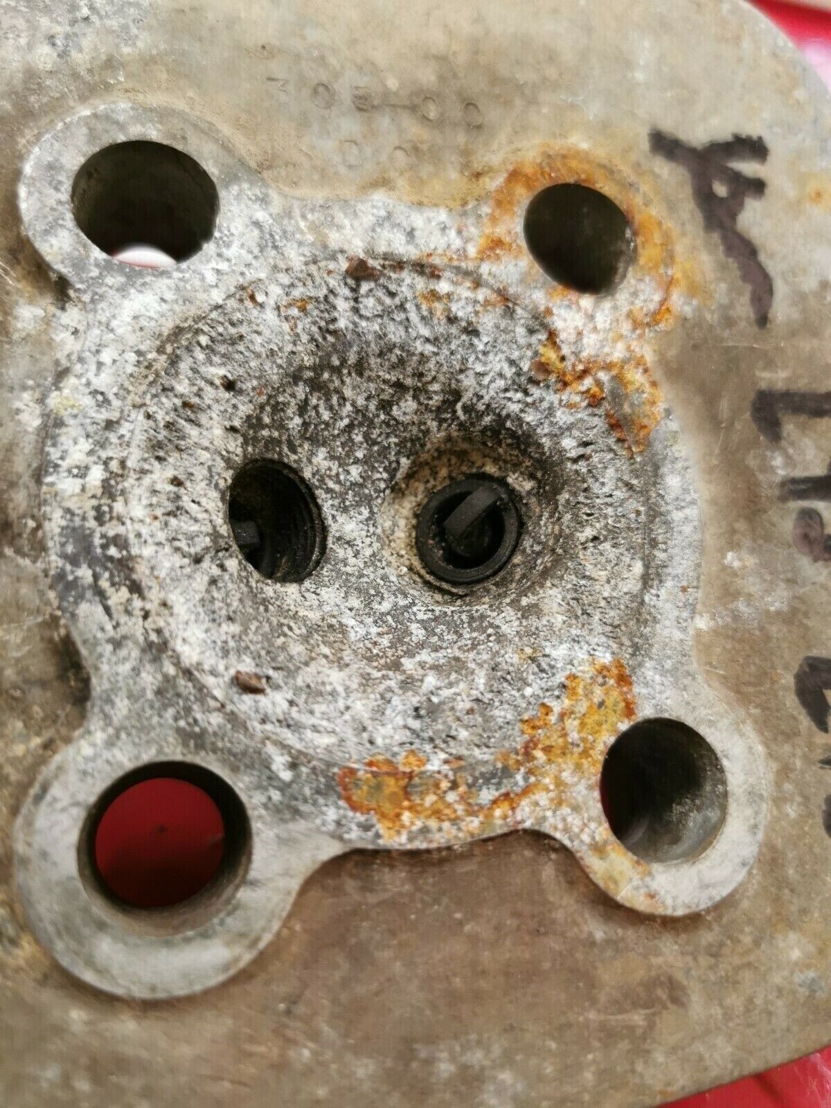 Yamaha LT2 LT3 1972 1973 cylinder head jug barrel cover T