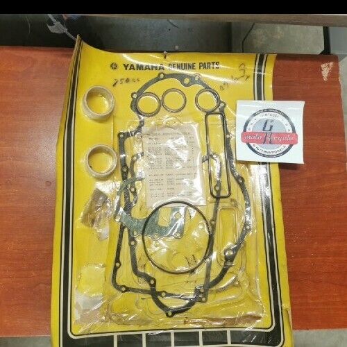NOS Yamaha 1977 XS750D COMPLETE GASKET KIT 1J7-00000-20-00 1J7-W0001-00-00 Y133