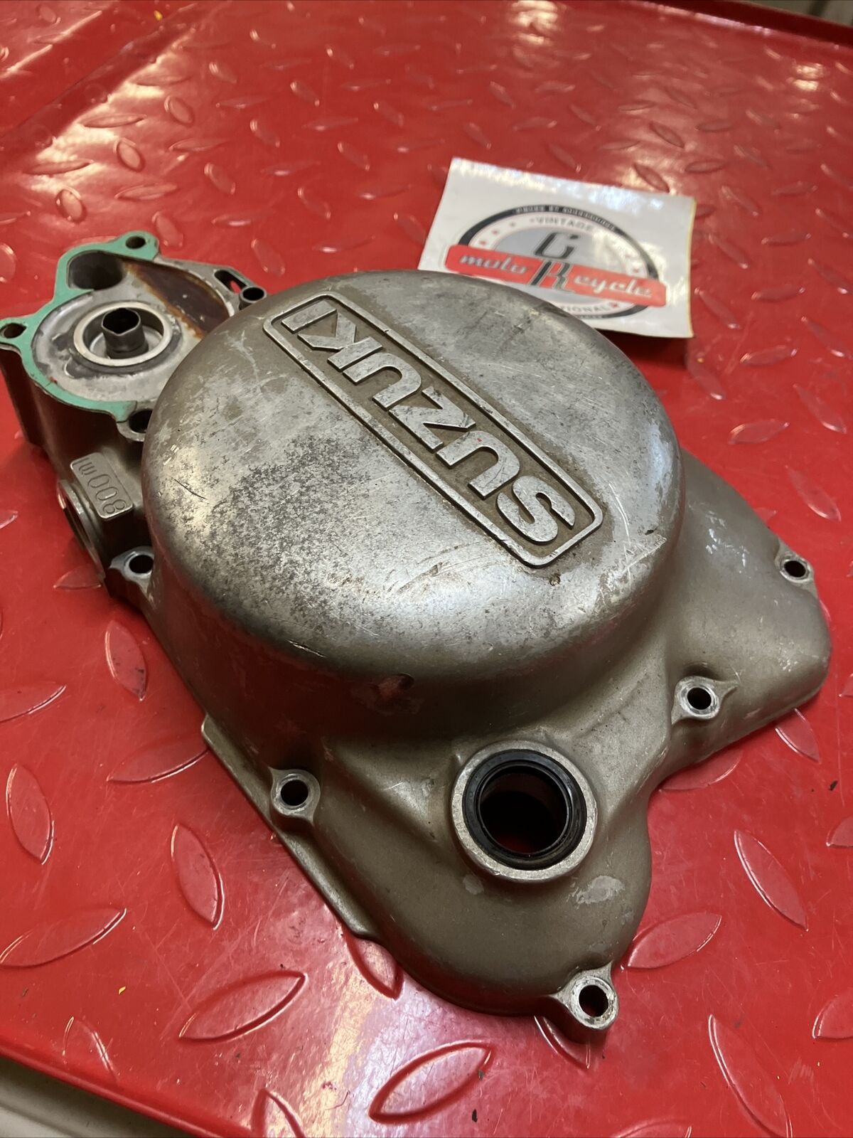 Suzuki RM125 1985 right crankcase clutch cover