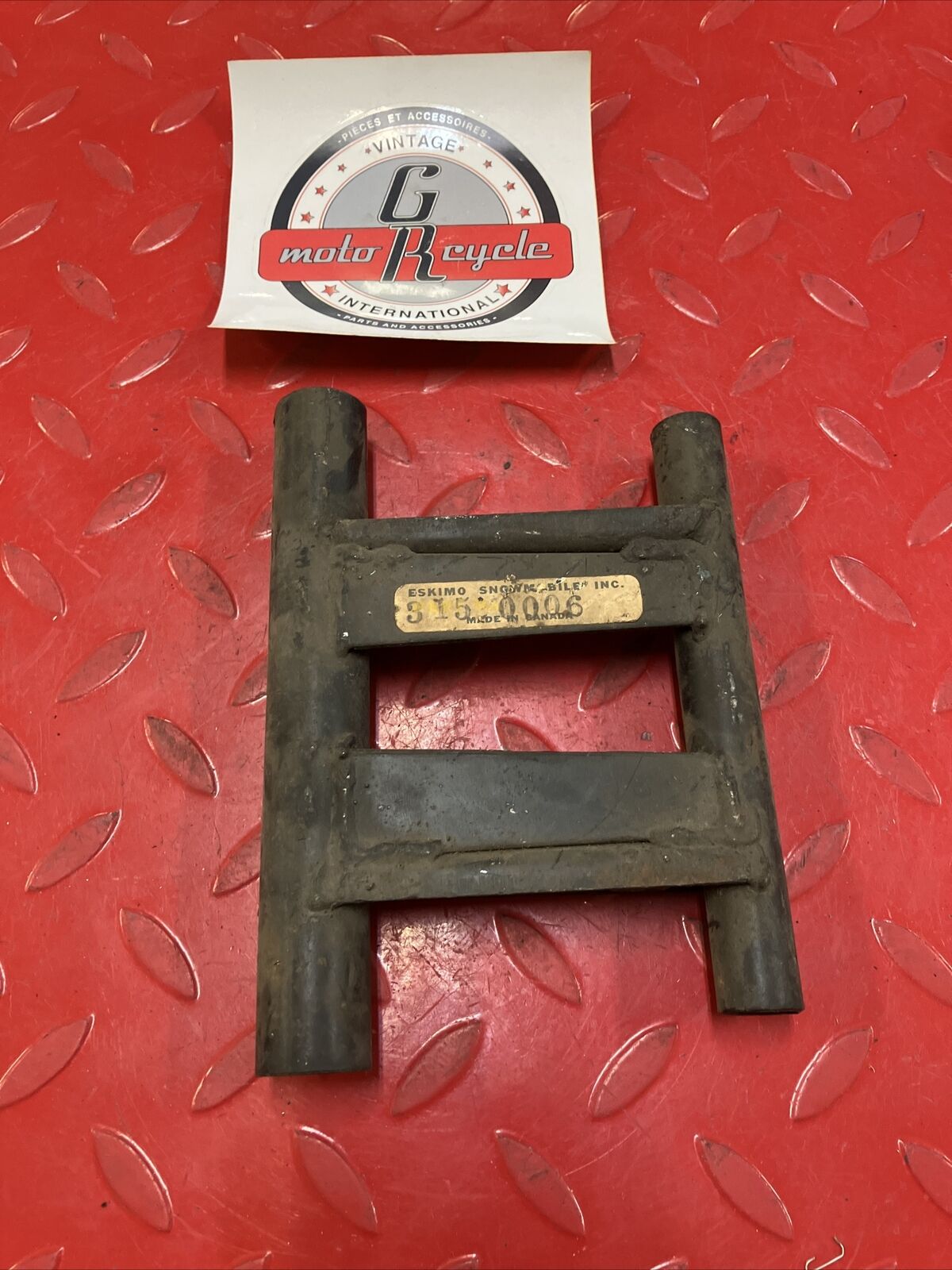 Nos Eskimo bogie member 1315-0006 SR3