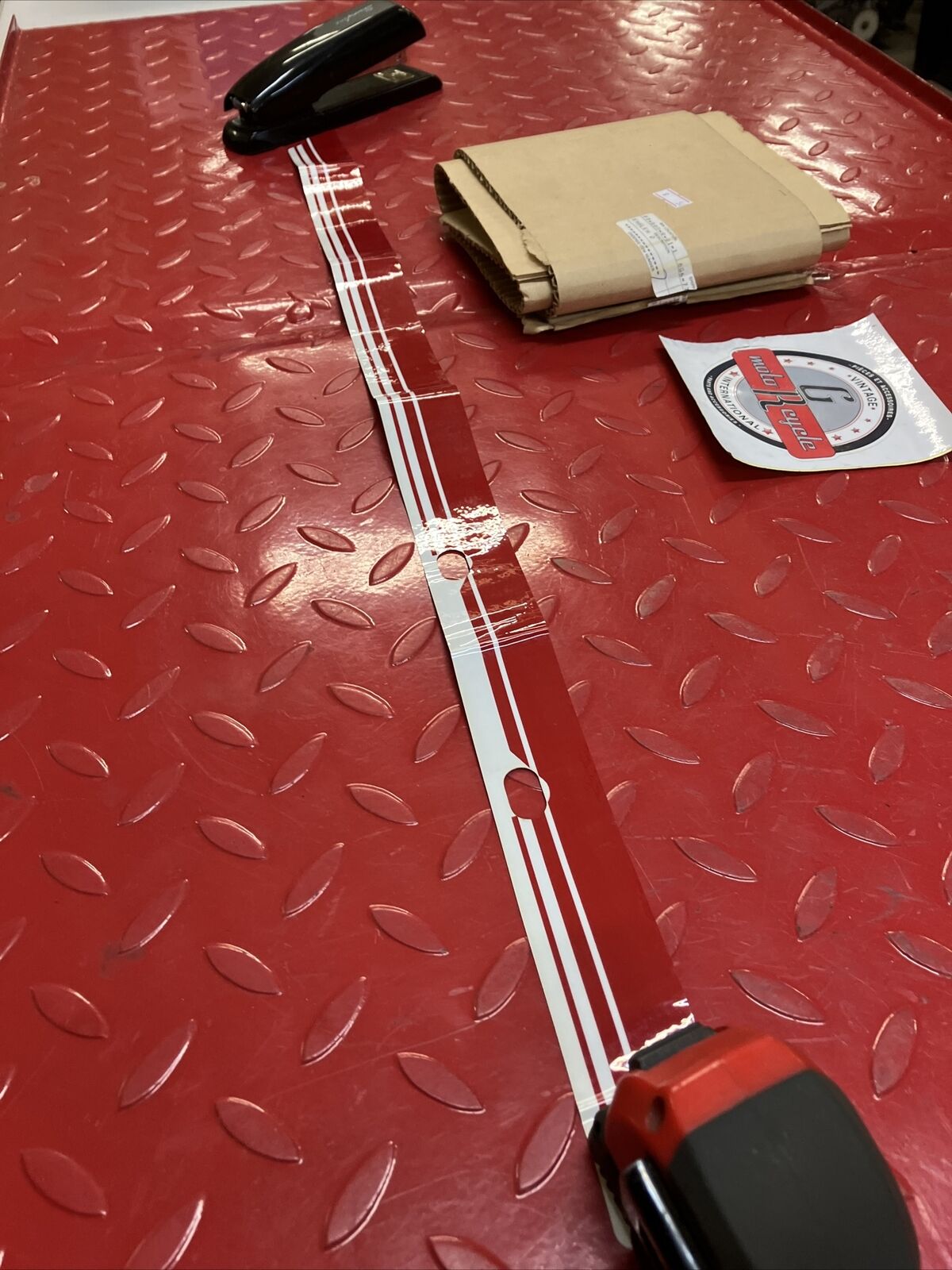 NOS Yamaha EX340 EX440 1978 DECAL EMBLEM 2 8G6-77352-00-00 Y36