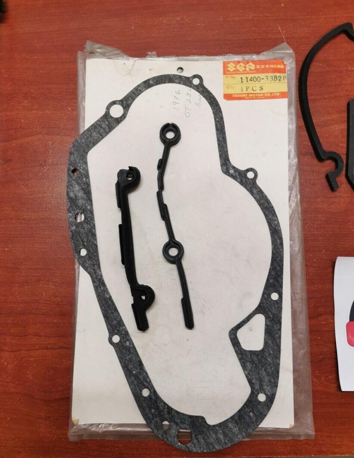 NOS SUZUKI 1973 - 1977 GT380 GASKET KIT INCOMPLETE 11400-33820 S31
