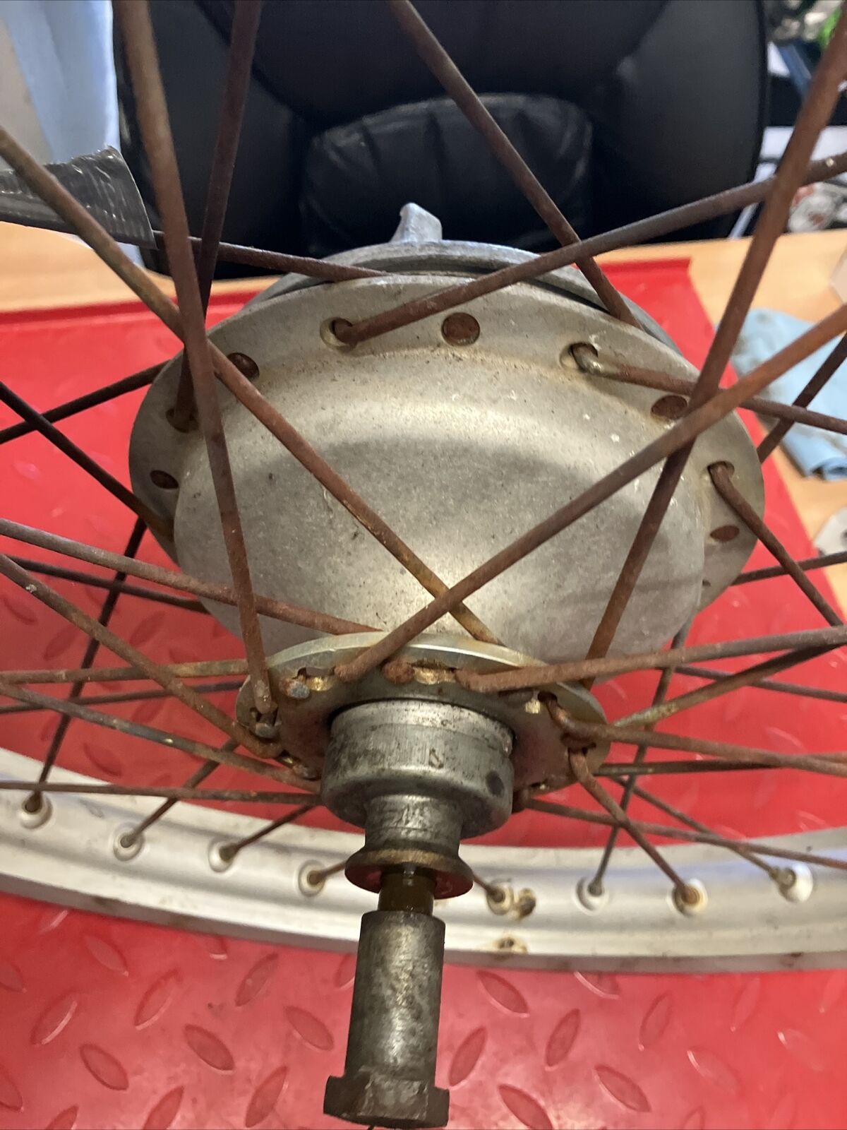 Kawasaki KD125 KD175 1975 1976 1977 1978 1979 Front wheel