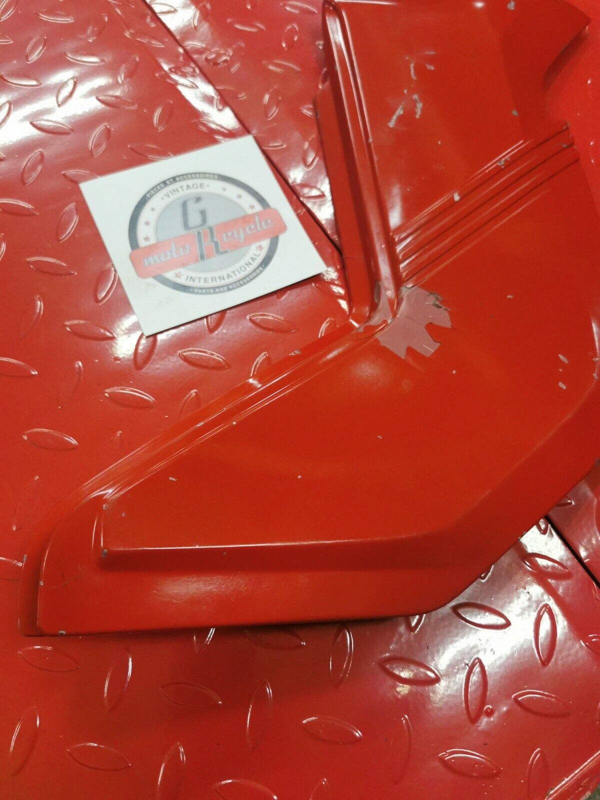 Suzuki GS750ES 1983 right side cover panel fairing 2