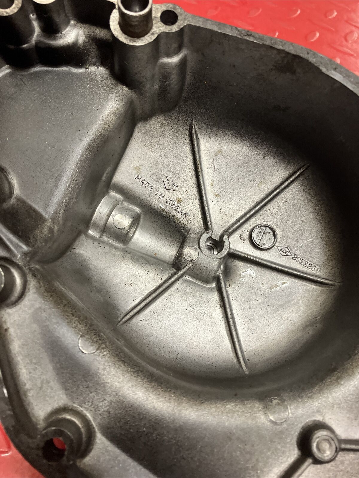 Suzuki DS100 1980 Right crankcase clutch cover