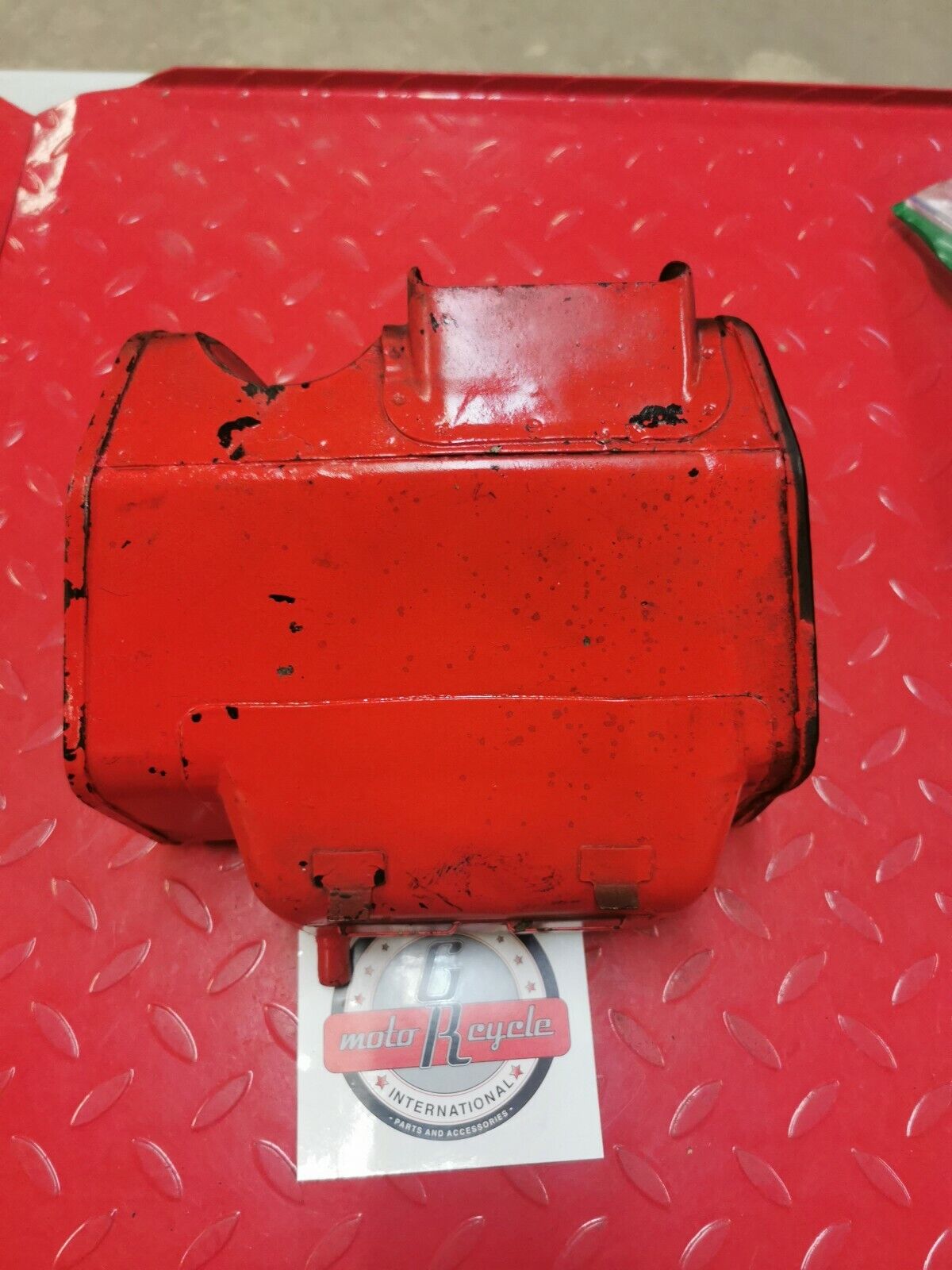 Honda CR250M 1976 airbox air box cleaner filter housing 1975