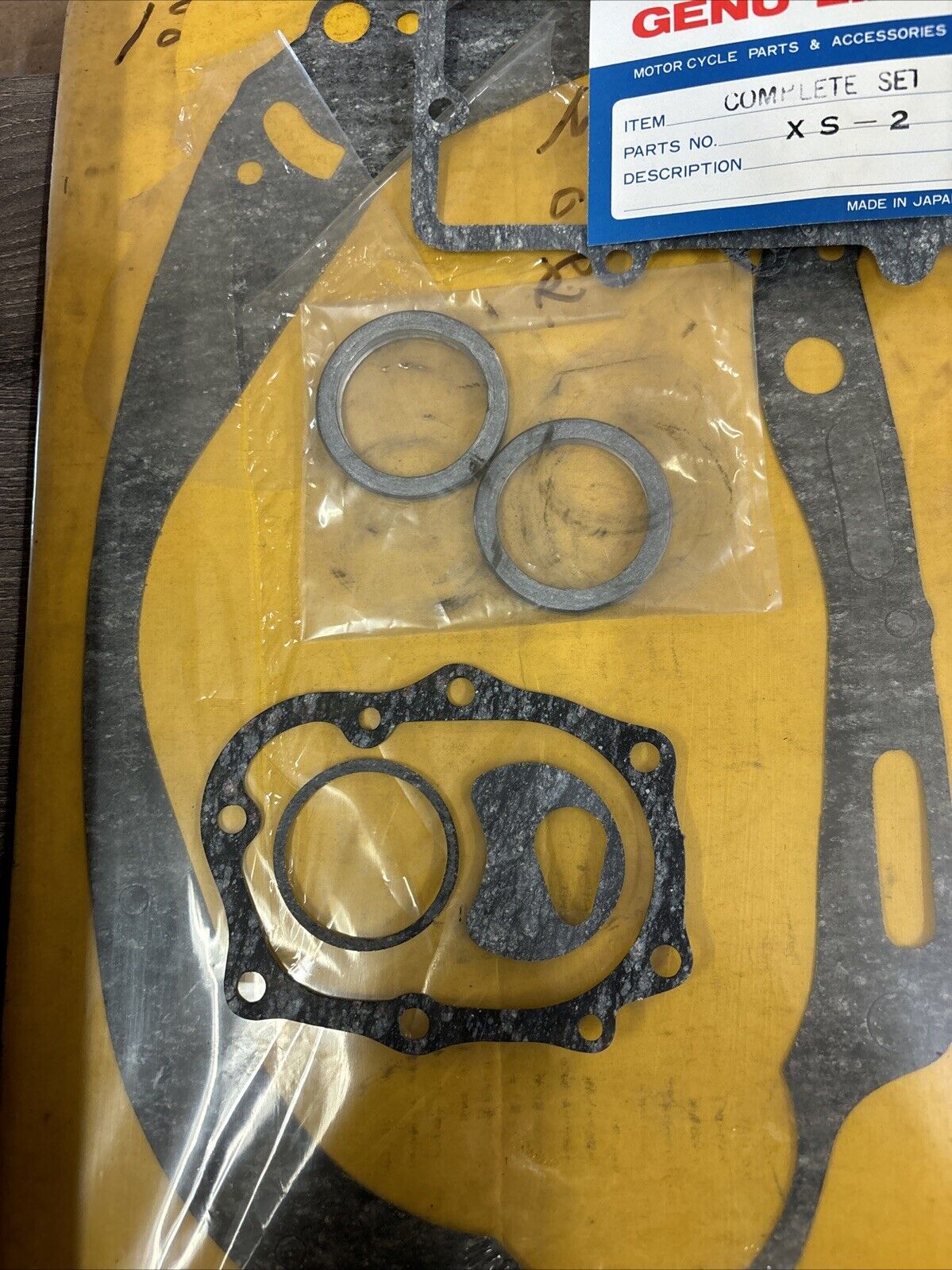 NOS GENU-LINE XS2 GASKET KIT INCOMPLETE 12-204 J63